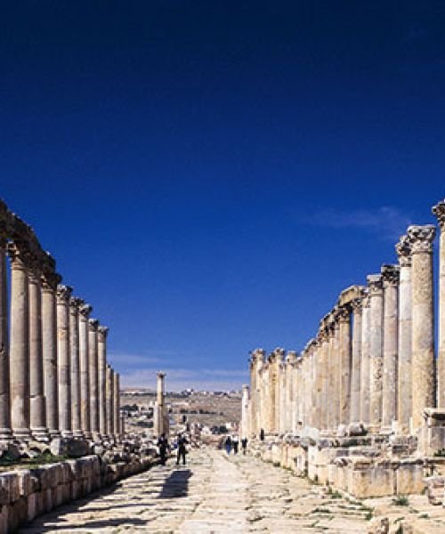Colonnaded street/ cardo maximus